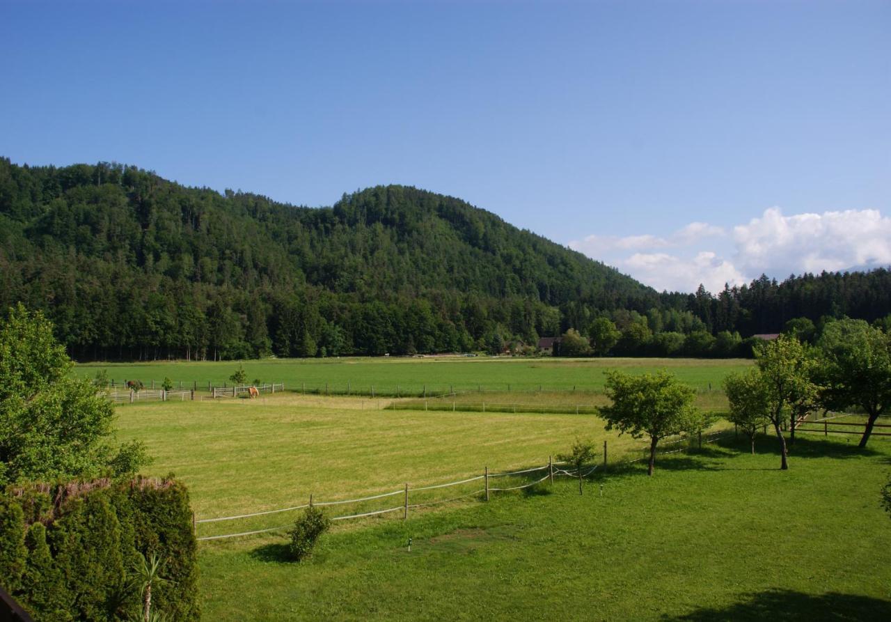 Pension Tschische St. Kanzian am Klopeiner See Exterior foto